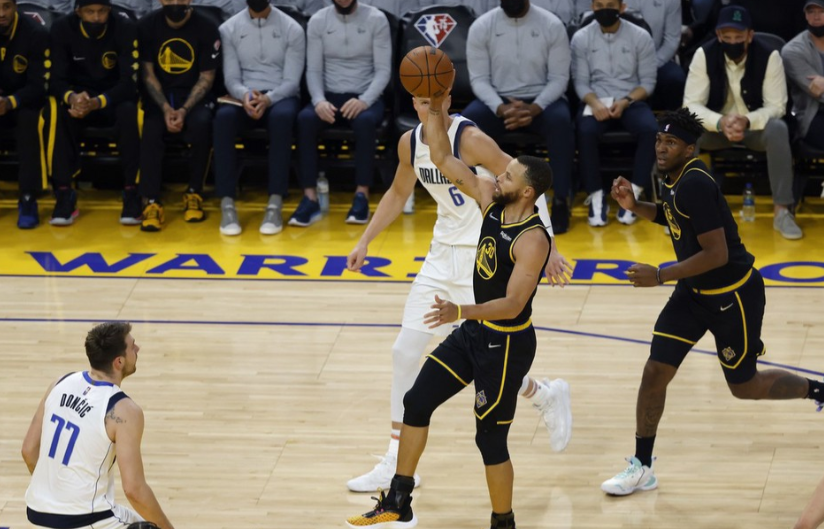 开云平台包含今夜巴塞罗那手感冰凉里尔今夜再遭质疑之后，纽卡斯尔围绕足总杯复出首秀的词条